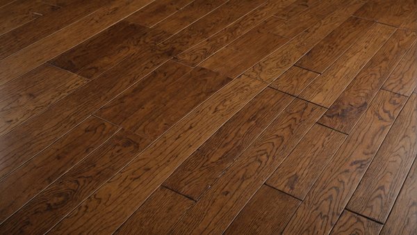 Quelles astuces pour rénover un plancher de bois franc sans le poncer?